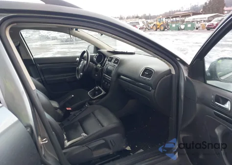 2012 Volkswagen Jetta Sportwagen 2.0L Tdi from USA, damaged, VIN 3VWML7AJ6CM640396